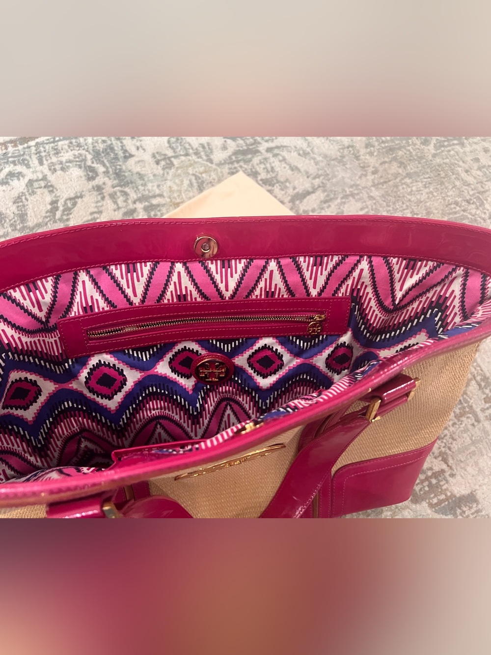 Tory Burch Straw Tote with Fuchsia Patent Trim and Gold Logo - Picture 10 of 12